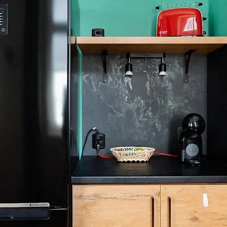 Inspirujacy - Z Prywatnym Monitorowanym Parkingiem - 4 Osobowy - Space شقة