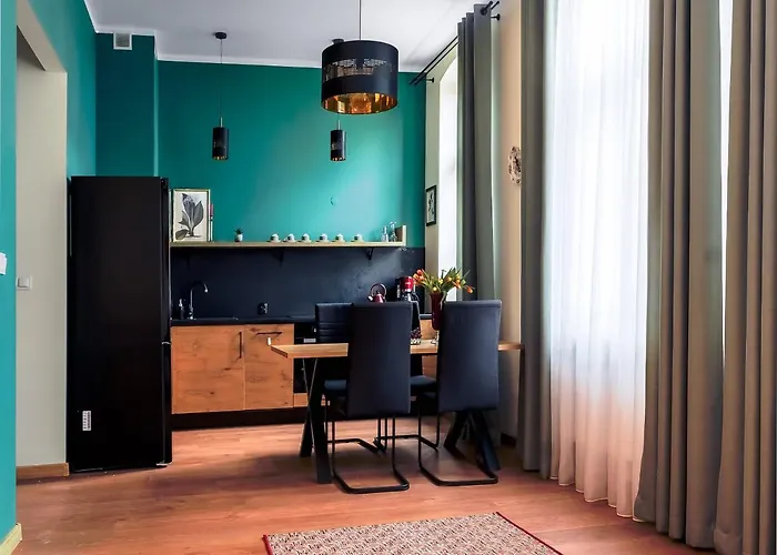 Lejlighed Inspirujacy - Z Prywatnym Monitorowanym Parkingiem - 4 Osobowy - Space