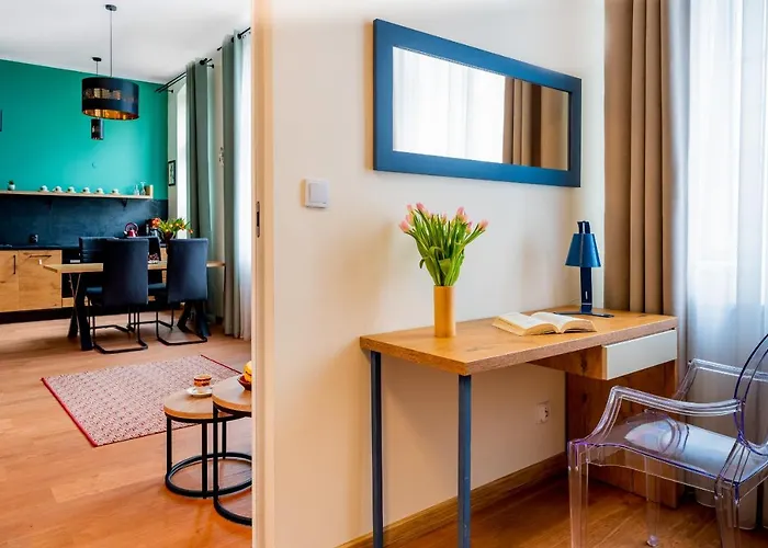 Inspirujacy - Z Prywatnym Monitorowanym Parkingiem - 4 Osobowy - Space *